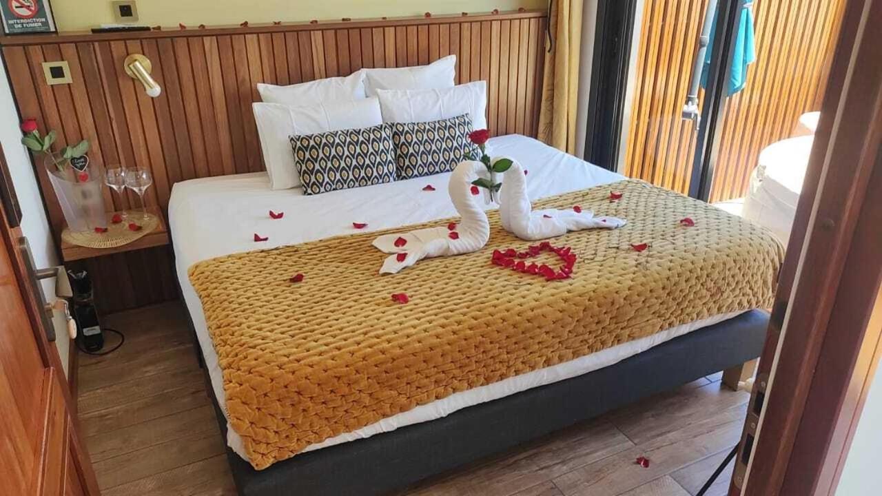 Maison Le Patio Jacuzzi Сен-Дени Экстерьер фото